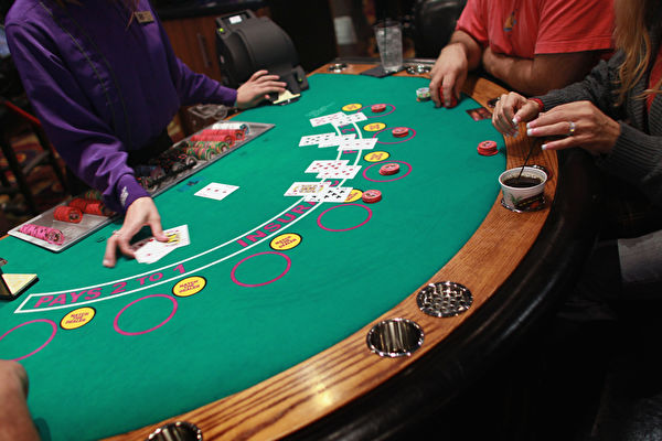 开元棋牌游戏四人对战技巧：如何打破僵局-白菜社区-白嫖彩金-白菜论坛