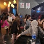 29名老挝籍泰国籍女子疑陪坐遭拘有人试图逃跑秒被抓回-白菜社区-白嫖彩金-白菜论坛